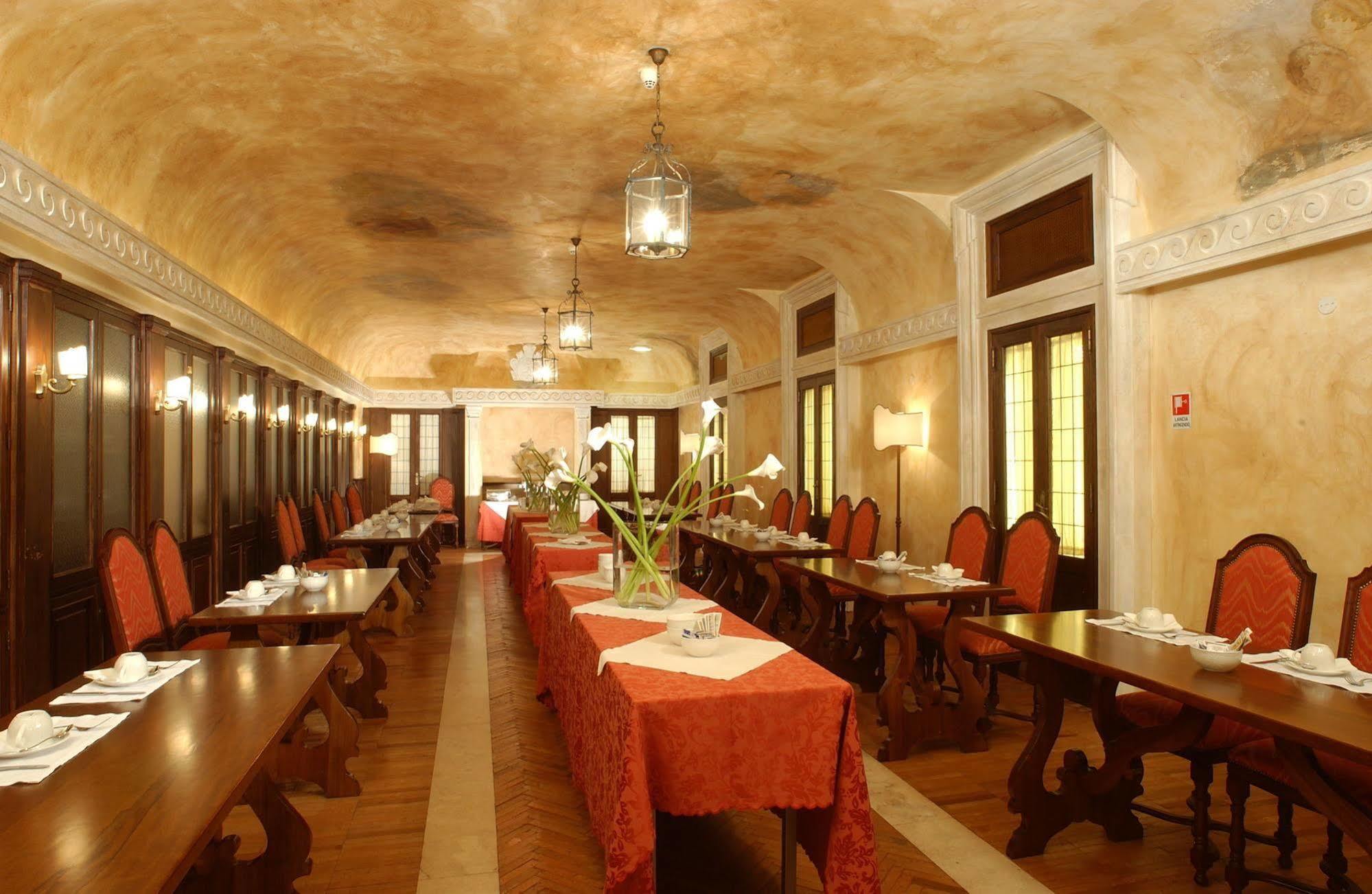 Hotel Palazzo Cardinal Cesi Rom